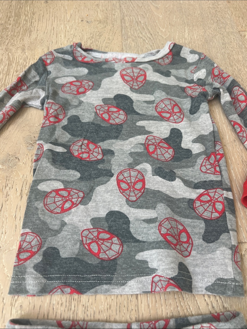 🕷️ 🦸🏻 Size 5 ~ Marvel Spider-Man Pajama Set - Picture 3 of 16